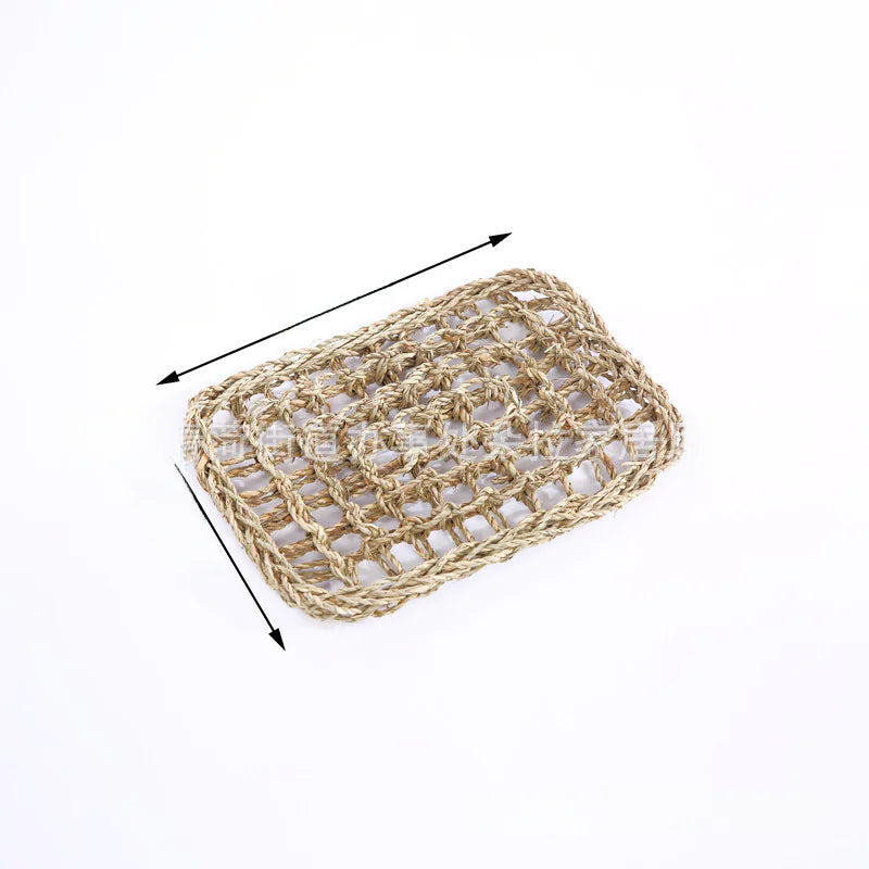 Woven Lizard Bed and Grass Mat for Pets